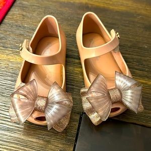 Pink mini Melissa 5c toddler shoes!